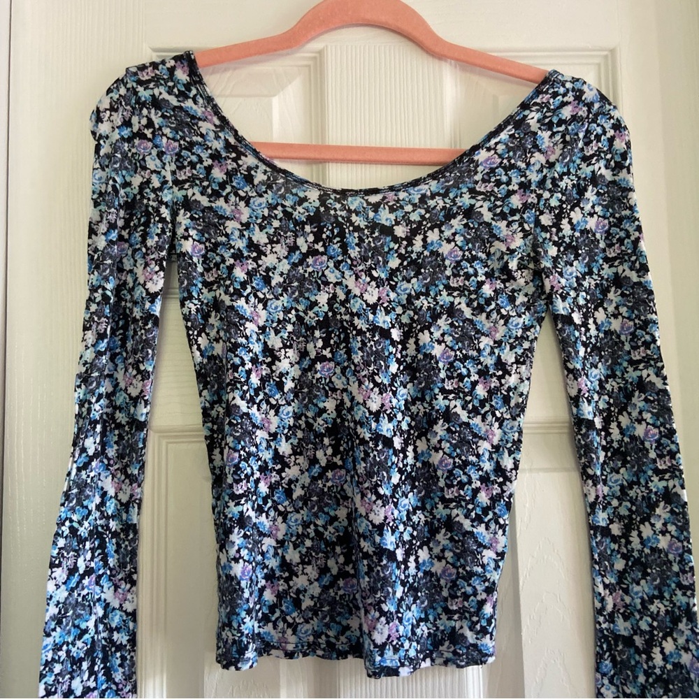 Maps to Mars Floral Long Sleeve Crop Top, Size S